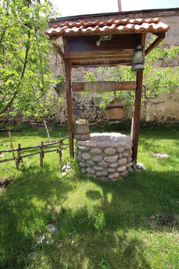 Mardoyan's Guest house Gavar Extérieur photo