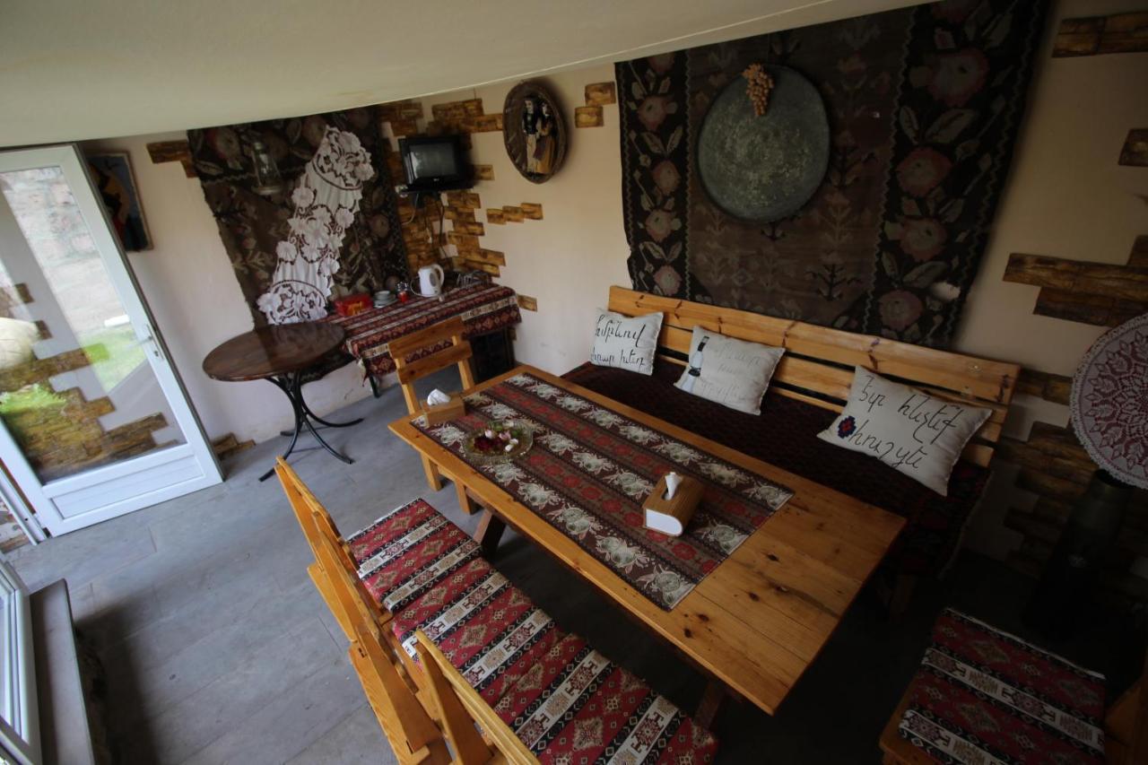 Mardoyan's Guest house Gavar Extérieur photo