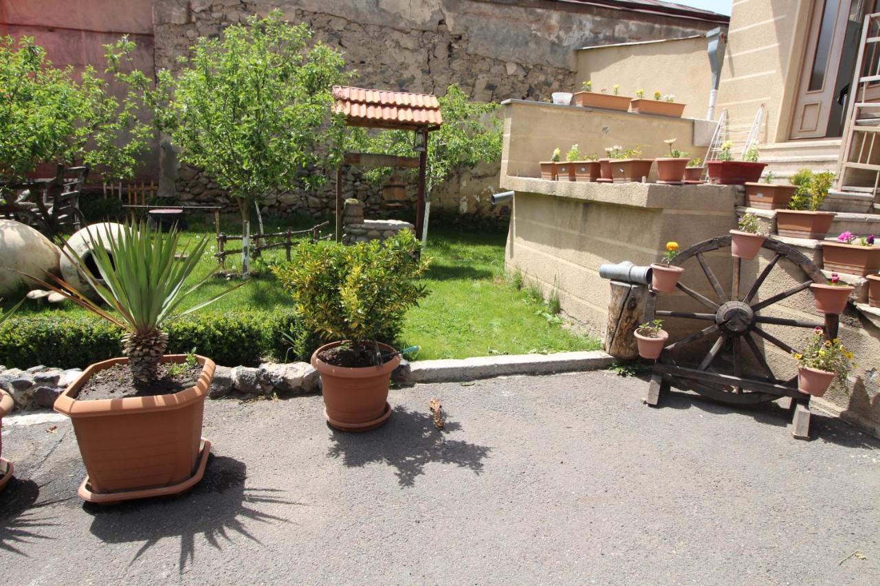 Mardoyan's Guest house Gavar Extérieur photo